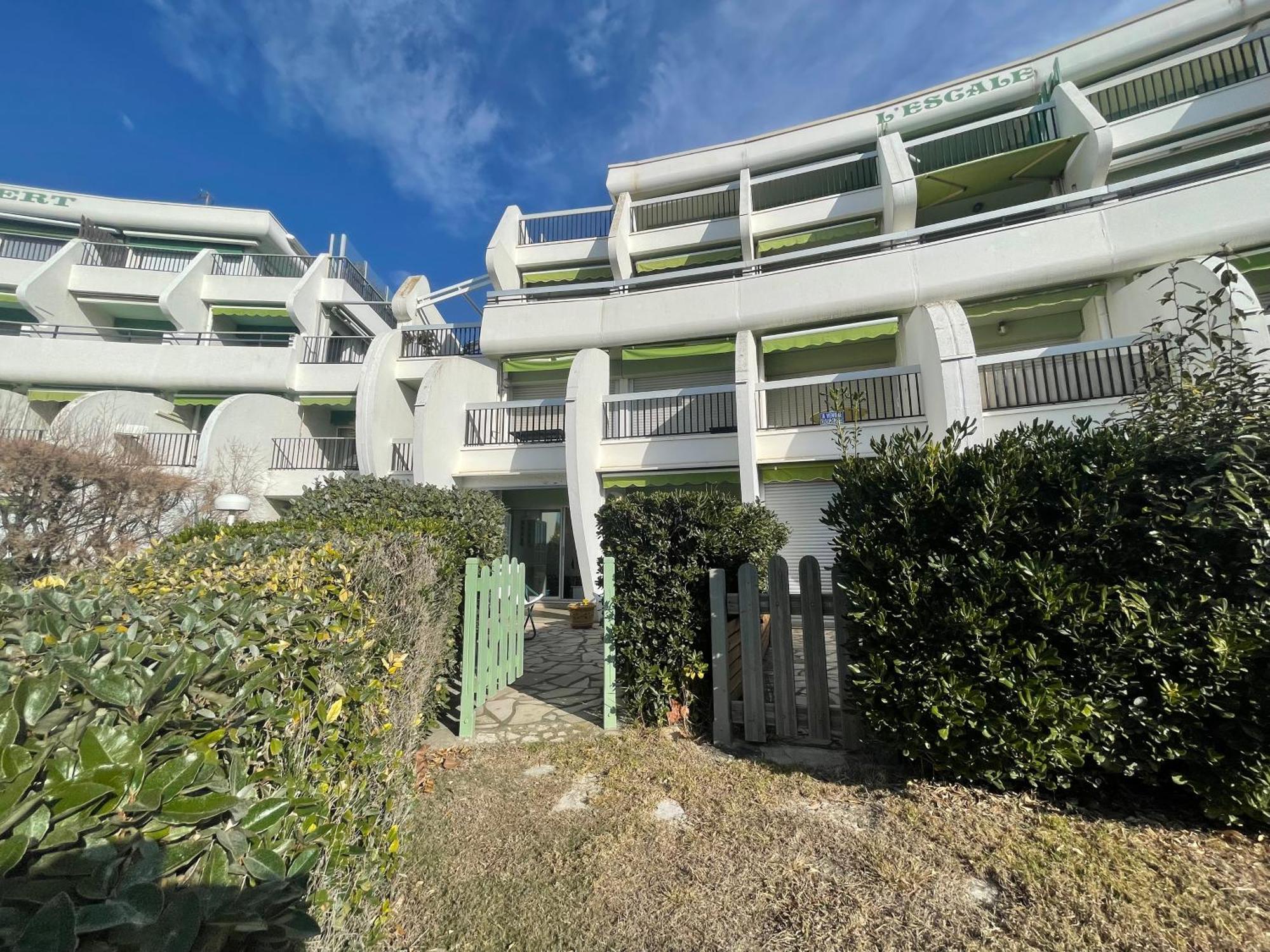 Appartement Pgh N26 - Premiere Ligne, Jardin Et Parking Prive à La Grande Motte Extérieur photo